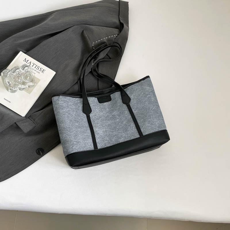 Large Capacity Bag Women's 2025 New Casual Retro Shoulder Bag Fashionable Foreign Style Class Commuter Bag Tote Bag