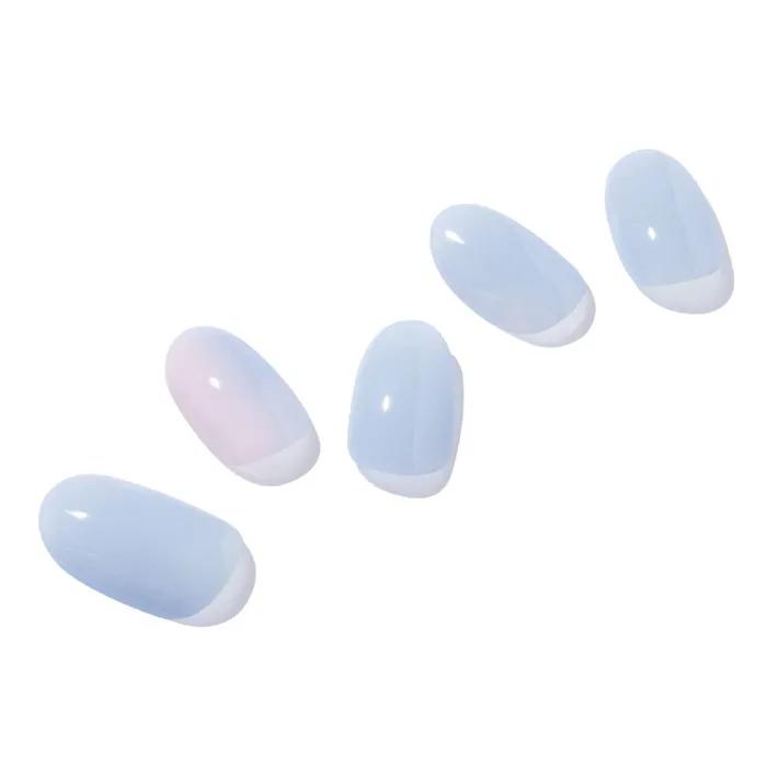Soft Sky Gel Nail