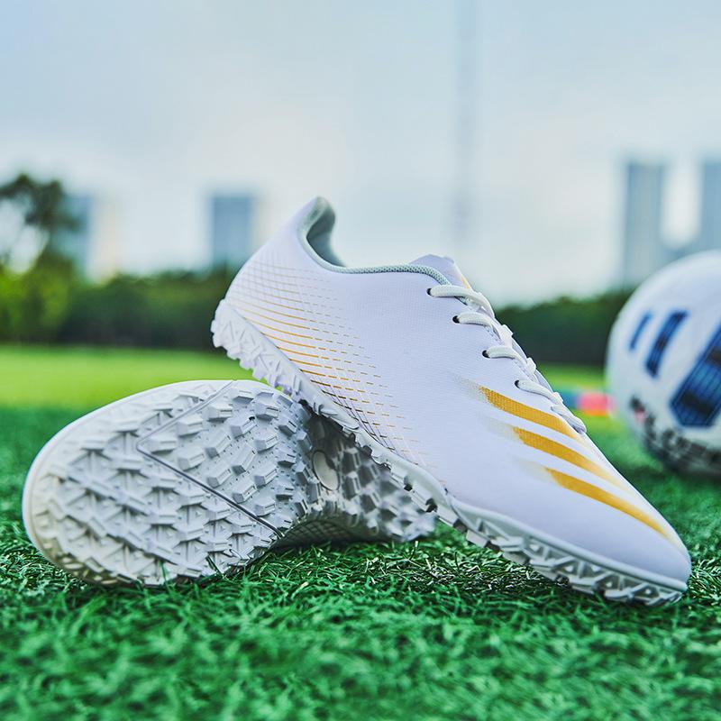 Cristiano Ronaldo Messi football boots, teenagers and students long spikes and nails competition training sneakers
