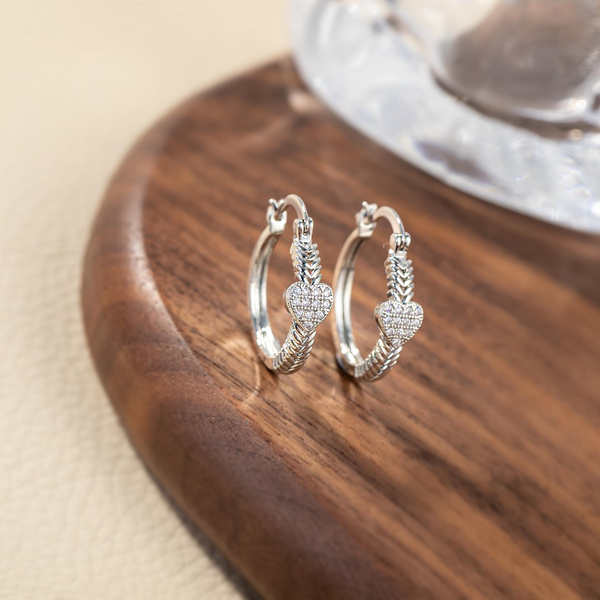 Wheat Ear Diamond Heart Hoop Earrings - Elegant Women s Stud Jewelry