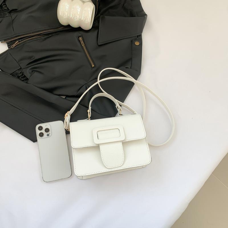 2025 New Polly Bag Women's Niche Design Trendy Brand Baguette Bag Retro Shoulder Armpit Bag Simple Cambridge Bag