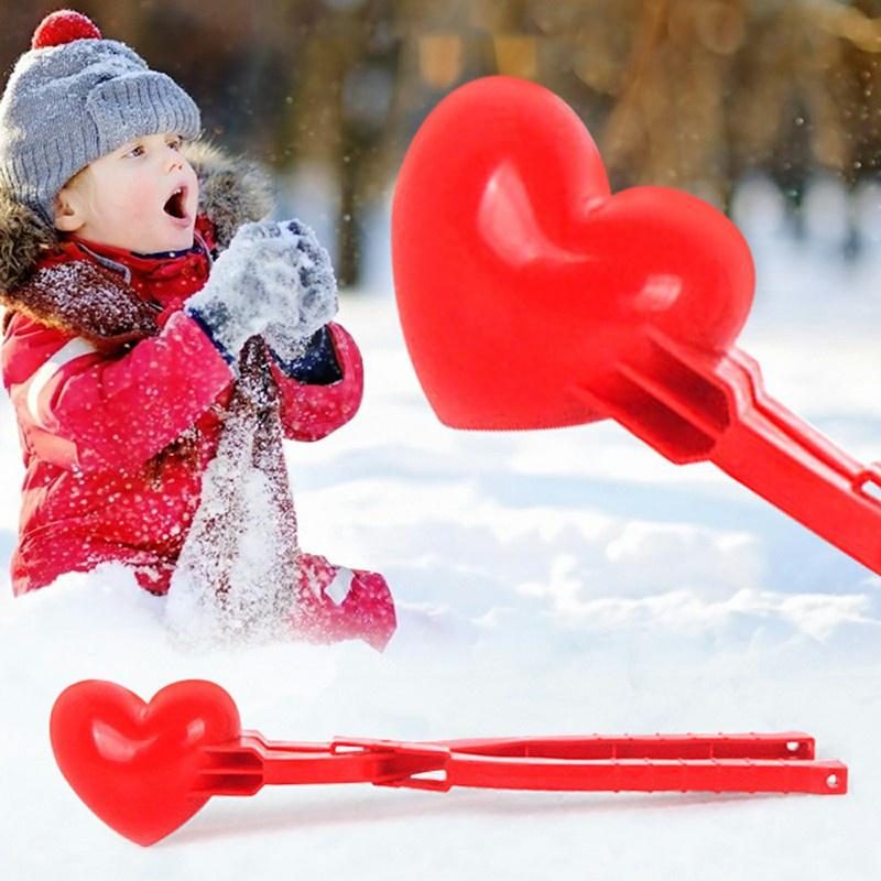 

Cute Heart-Shaped Snowball Maker for Kids - 2-in-1 Sand & Snow Mold with Comfortable Handle