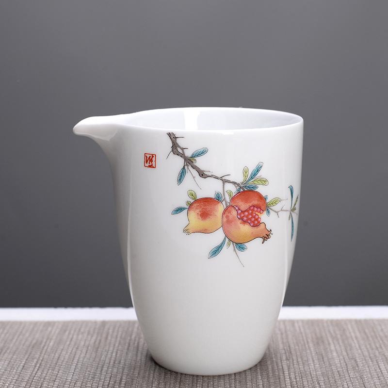 High-quality White Porcelain Fair Cup Teapot Hand Painted Tea Maker Kung Fu Tea Cup Gongdao Mug Teaware 280ml