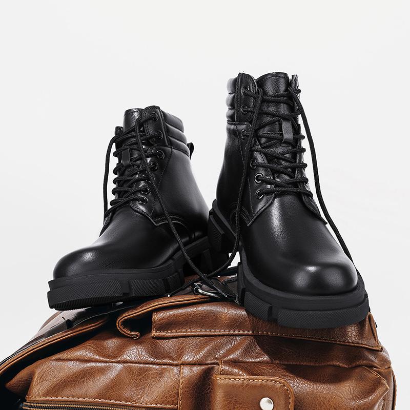 Fashion Autumn and winter men's boots Thick bottomed versatile design style Outdoor motorcycle and Business Office genuine leather shoes