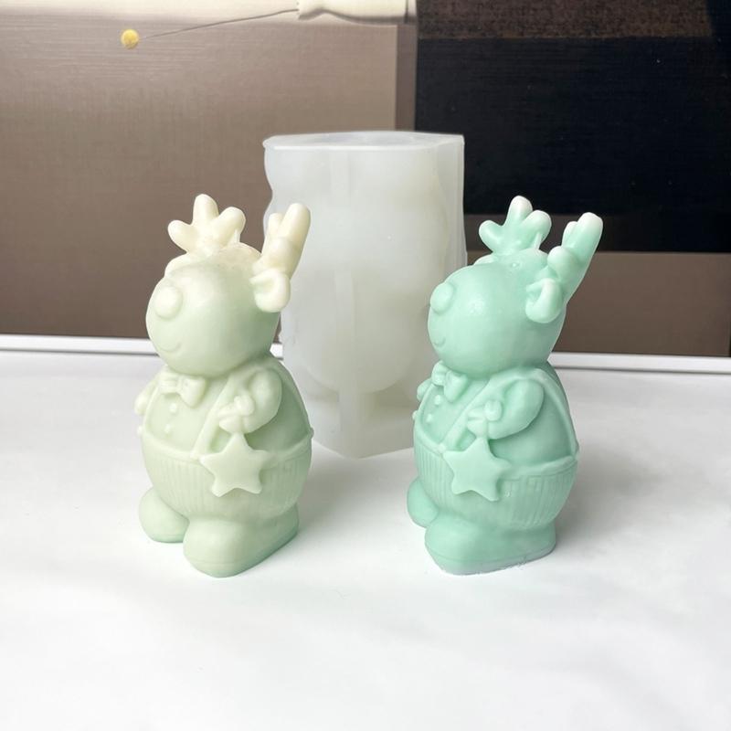 Sturdy Food Grade Silicone Candle Making Mould With Christmas Tree and Reindeer Designs