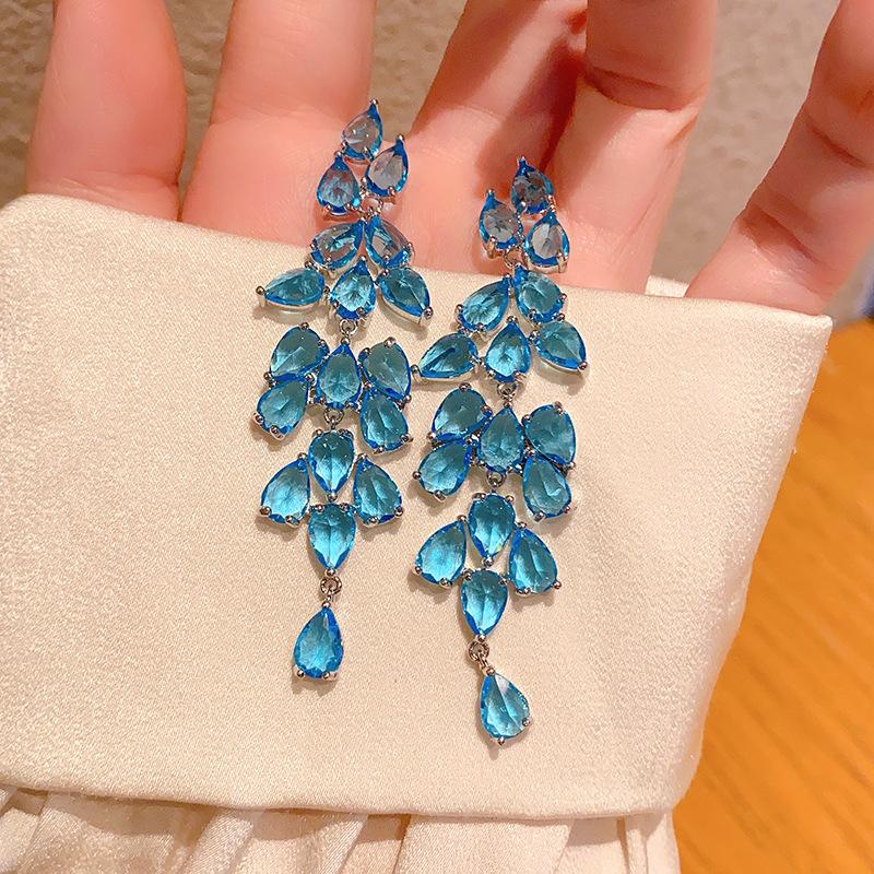Преувеличенные синие бриллиантовые листья кисточка листья длинные серьги серьги, платье ужин женские аксессуары