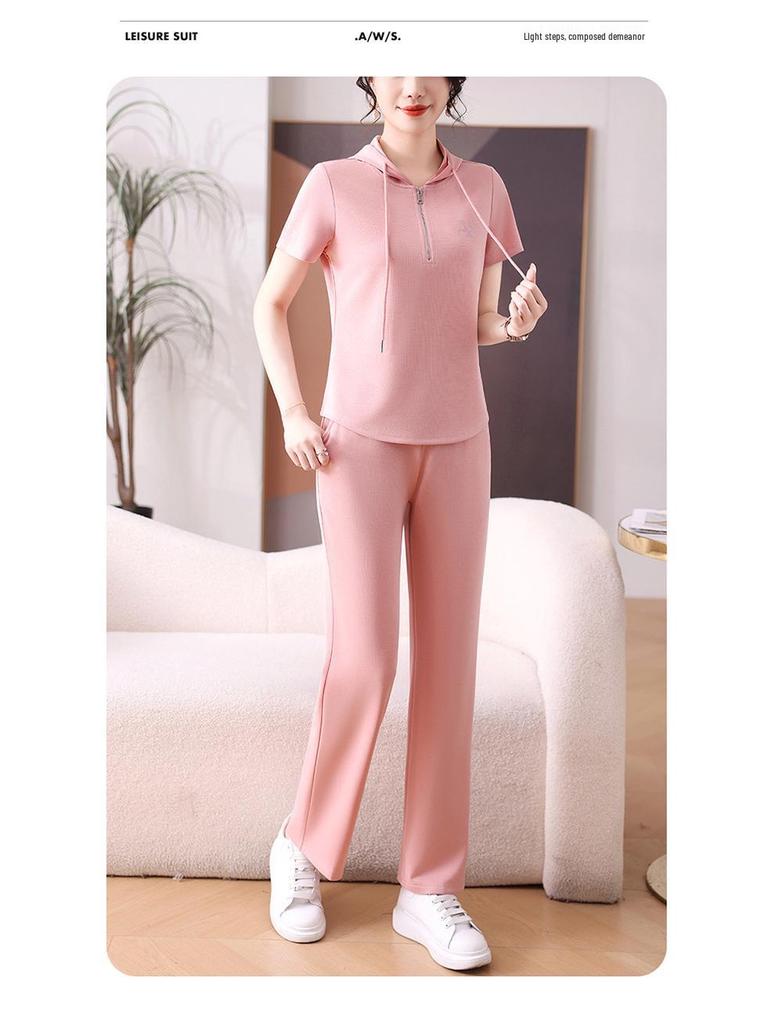 2026 Spring Casual Women's Half-Zip Hooded Sports Suit with Rhinestones - Two-Piece Set for Middle-Aged Moms