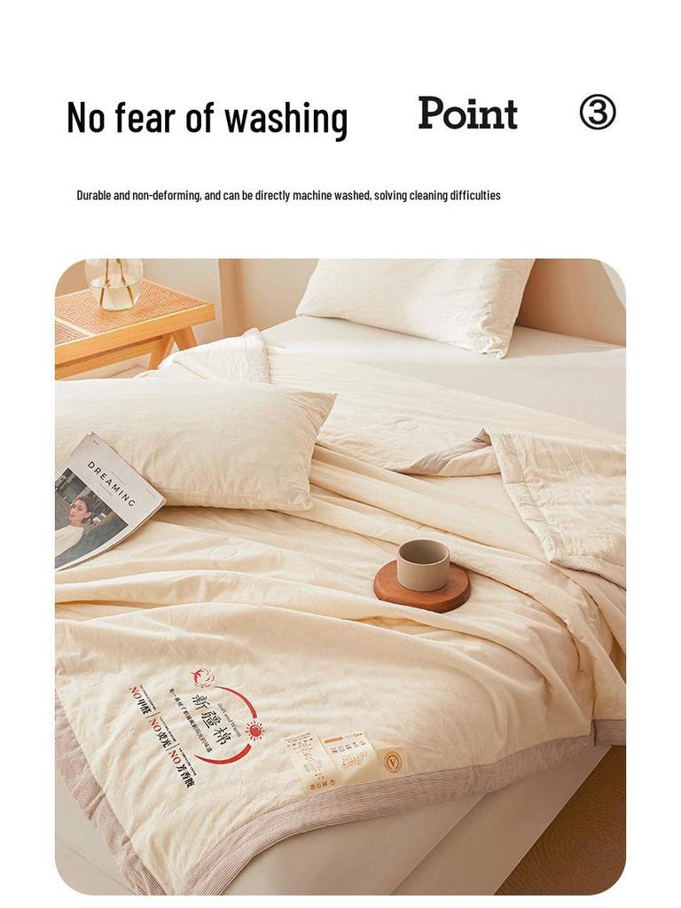 Machine-Washable Xinjiang Cotton Quilt for Summer, Spring, and Autumn