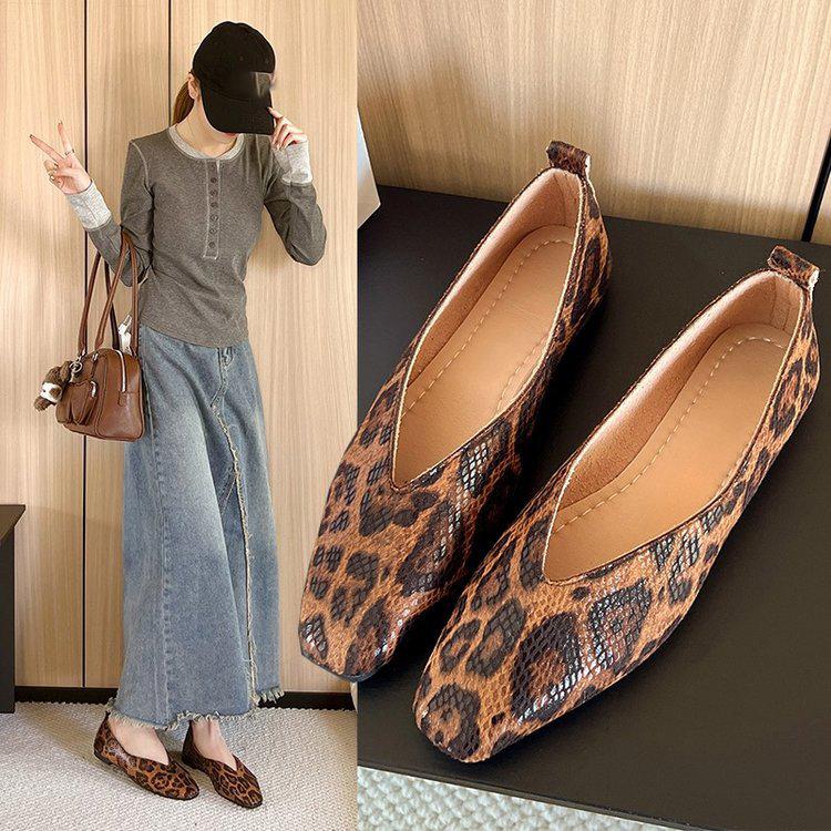

Pattern Women Square Toe Shallow Ballet Flats Ballerinas Daily Slip on Loafers Mocasines Mujer 34EU/CN35