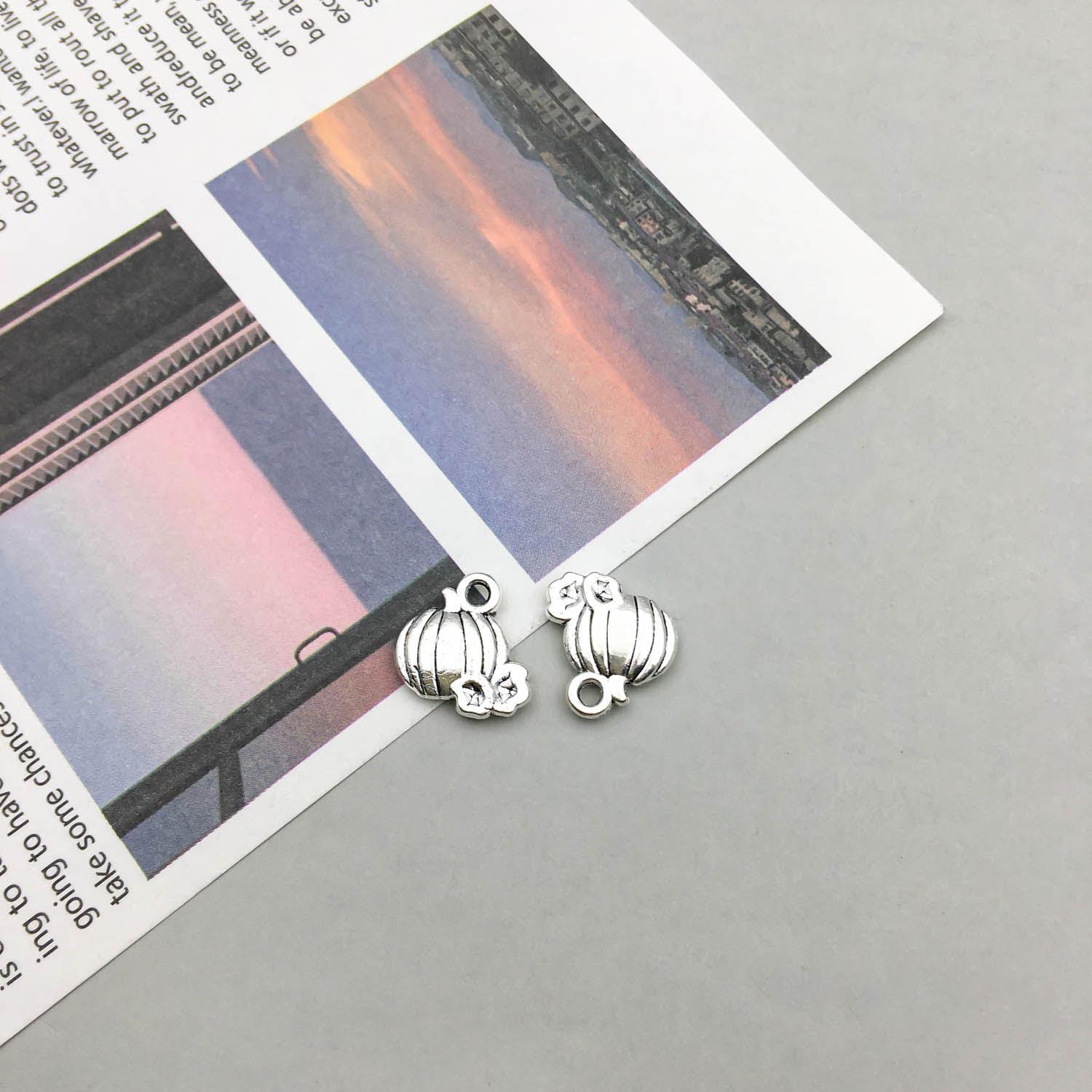 

Античная серебряная подвеска-шарм в виде летучей мыши - Серия Хэллоуин, Аксессуар для DIY ювелирных изделий