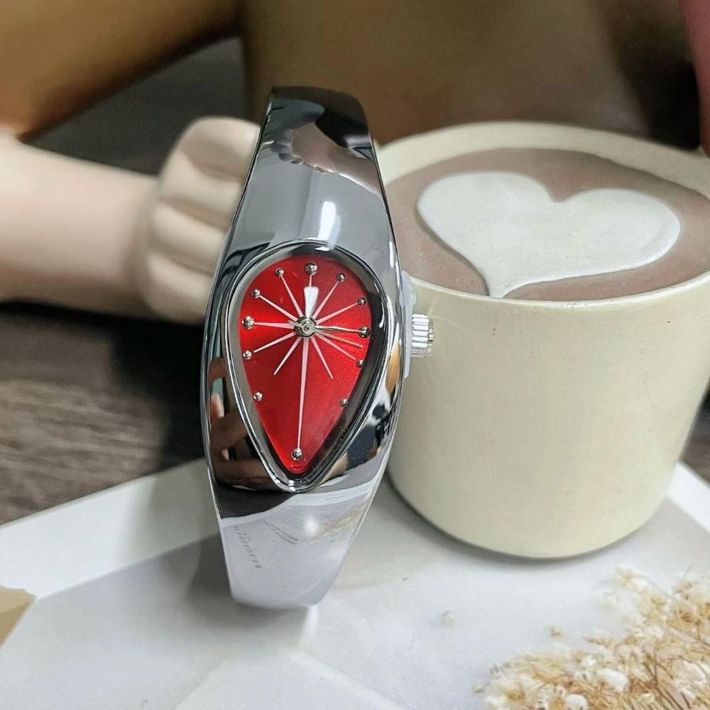Кварцовий годинник Чоловіки Жінки Крапля води Вінтажний Y2k Спеціальне лезо Креативний дизайн леза Високоякісна сталь Унікальний браслет Чоловічий годинник