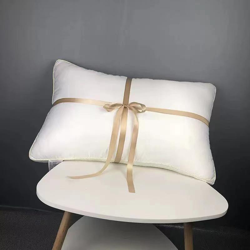 Подушка Hilton Подушка Core Hotel Специальная простая подушка для мытья водой 4874 5995₽