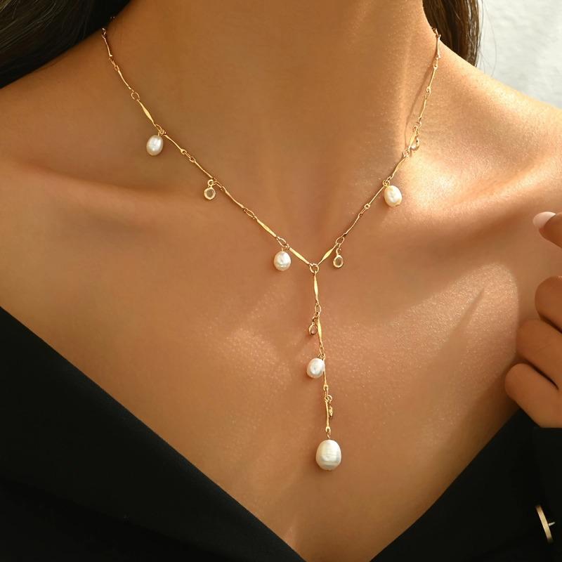 French Retro Elegant Exquisite Imitation Zircon Simple Temperament Necklace Female Bride Engagement Wedding Zircon Accessories