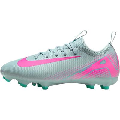 Spezielle Sportschuhe – Fußballschuhe