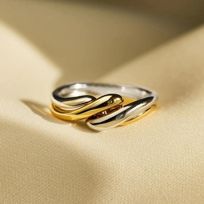 Huitan Trendy Two Tone Twist Finger Ring for Women Modern Fashion Female Metal Rings Daily Wear Versatile Accessories Jewelry