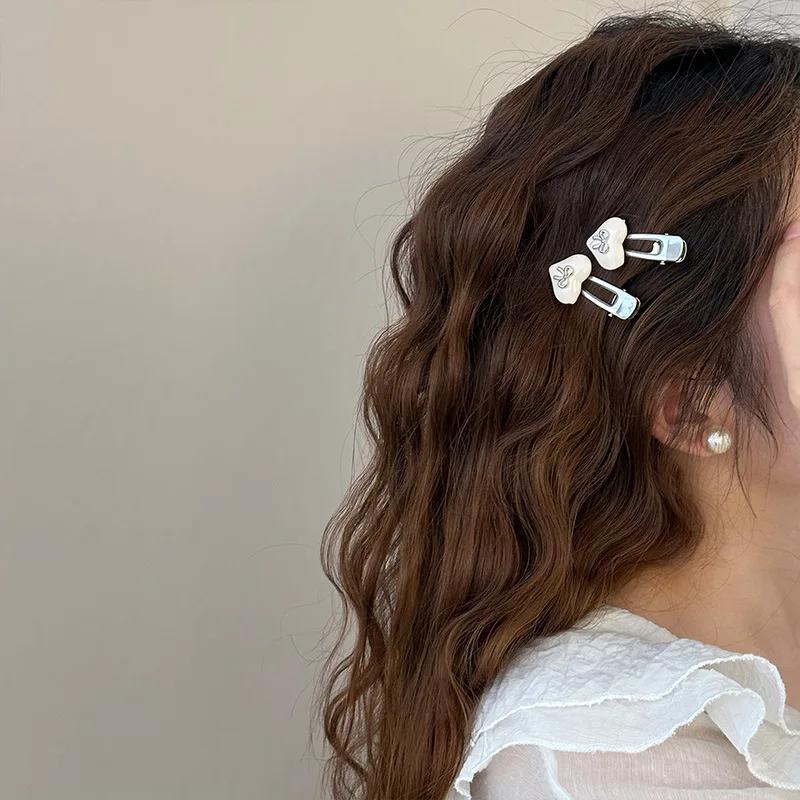 Korean New Style Sweet Cute Silver Bow Faux Leather Duckbill Clip Hair Clip Bangs Clips Side Hairpin Fashionable Hair Accessory