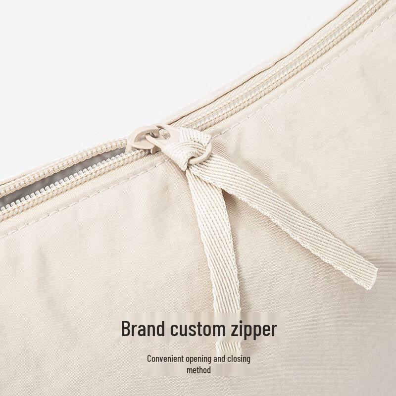 Semir Japanese Style Crossbody Dumpling Bag