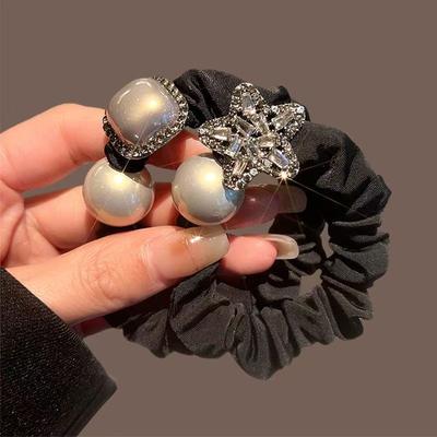1 Stück Stilvolles Kunstperlen-Haarband mit schimmernden Strasssteinen für Frauen, Flexibles Haargummi für Pferdeschwänze, Neues Kopfschmuck-Accessoire.