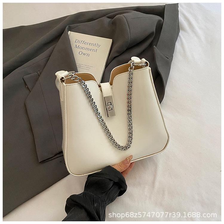 

2025 new niche design bucket bag fashionable versatile large capacity shoulder armpit bag popular commuter bag tide білий