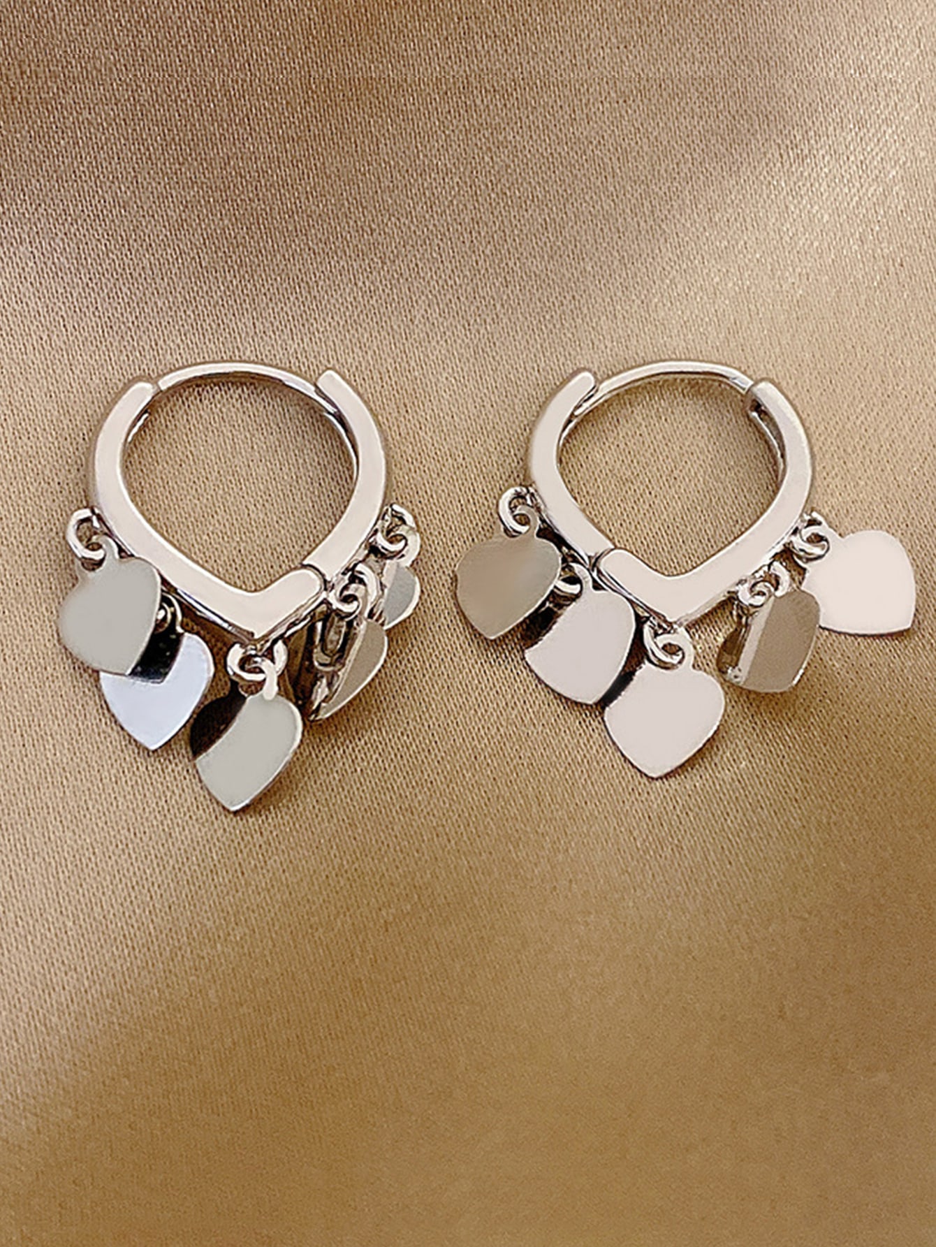 

Серьги-капли в форме сердца на День святого Валентина one-size серебряный