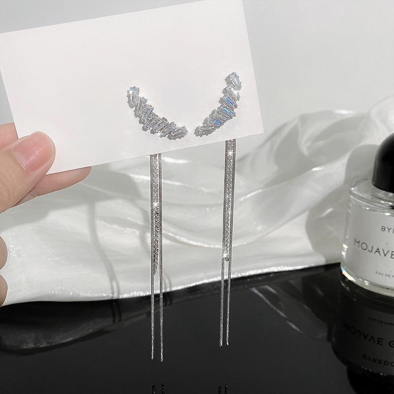 

Срібні сережки 925 проби з довгими китицями та цирконами - Корейський шик та елегантний нішевий дизайн, супер казкові легкі розкішні ювелірні вироби