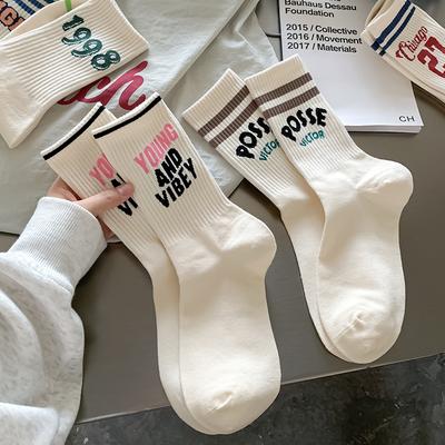 Female Spring and Autumn Vintage Striped Letters Wicking Sweat Deodorant Boneless Sports Tube Socks
