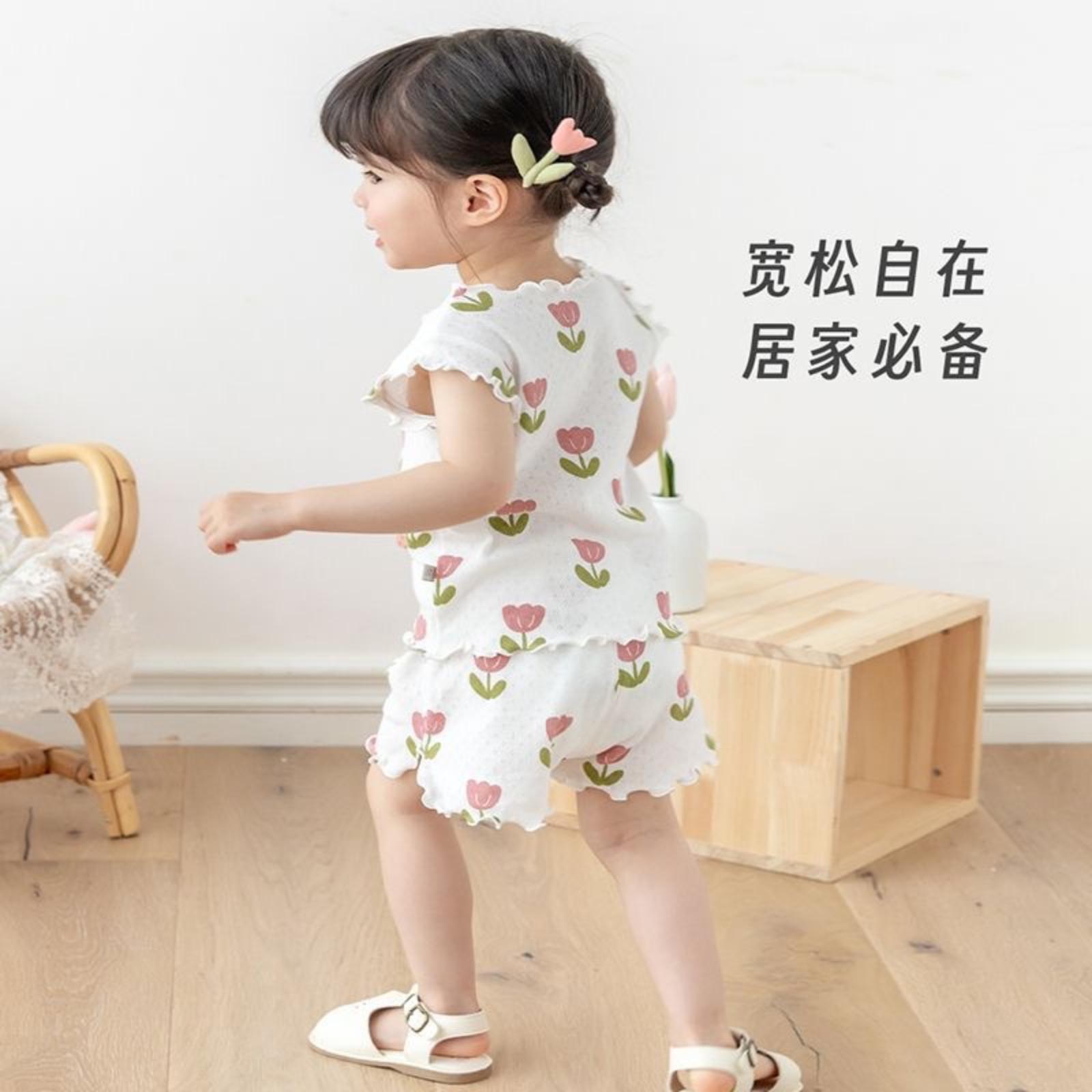 

Girls Ice Silk Home Conditioning Clothing Set: Cute Top And Shorts Two-Piece Set 90