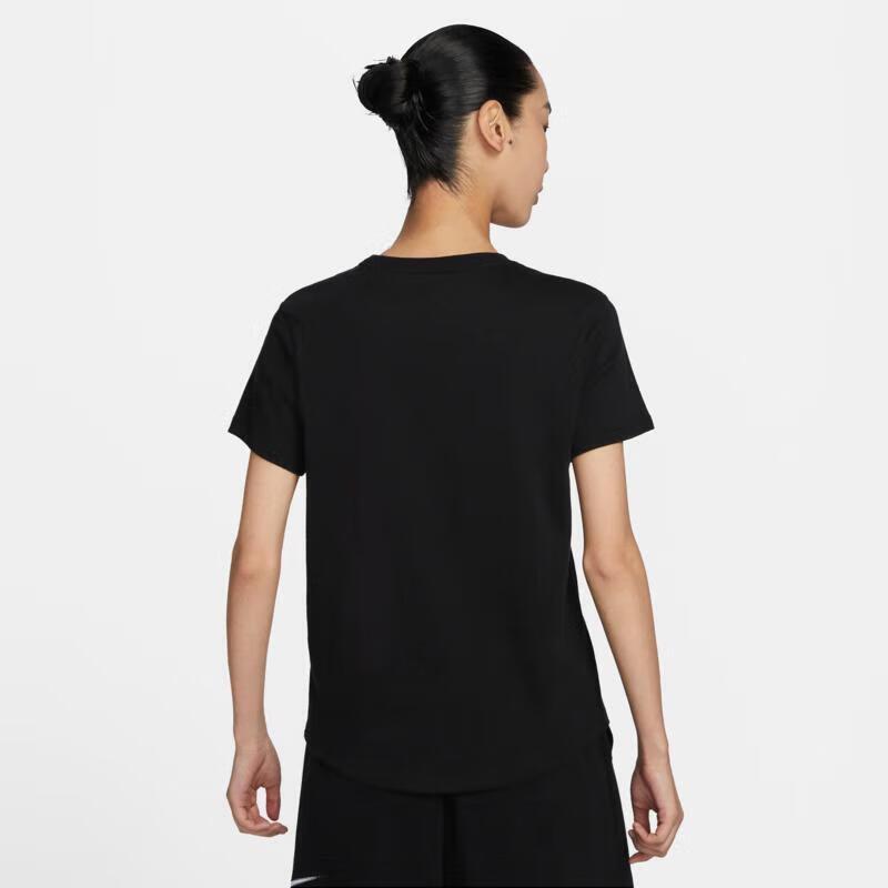 Nike Women s Sportswear Printed T-Shirt L