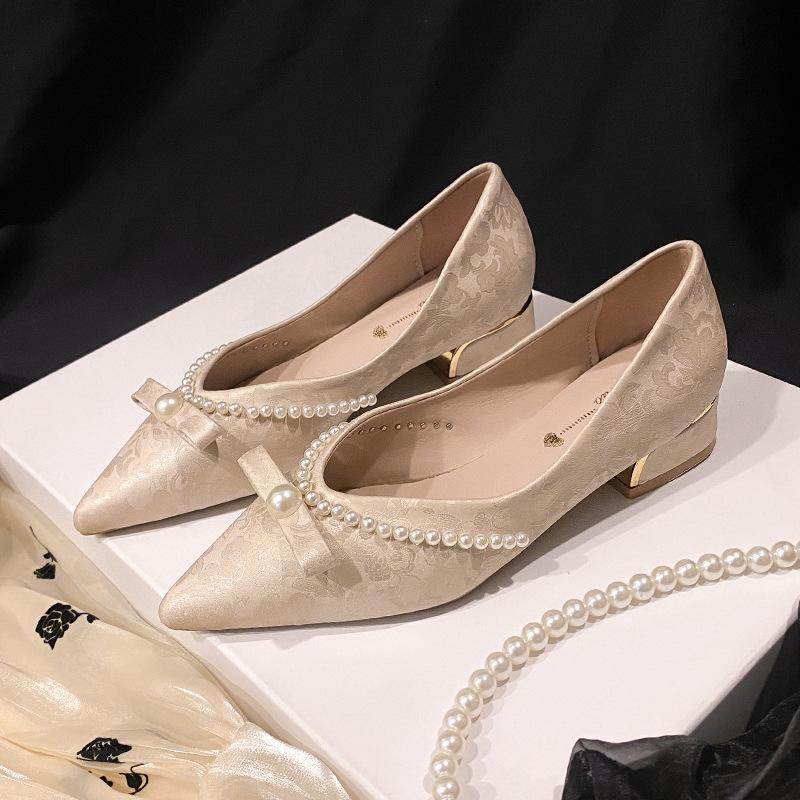 

Остроносые женские туфли-лодочки универсальны весной и летом, новые туфли-бини на плоской подошве для поздних вечерних прогулок, жемчужные нежные туфли для работающей леди 41 абрикосовый