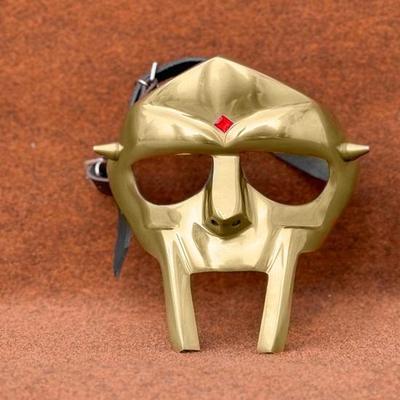 Masque de gladiateur MF Doom Mad Villain en acier avec finition en laiton pour cosplay, costumes, cadeaux de Noël uniques