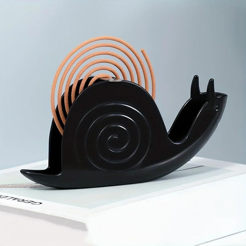Snail-Shaped Incense Holder - Creative & Cute Home Decor, Fireproof Plastic Mosquito Coil Tray in Black or White, Home Decor