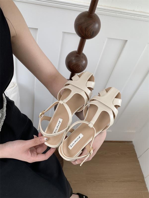 Fashion Block Heels 2025 Sandals Female Shoe Breathable Chunky New Girls Closed Comfort Gladiator Fashion Low Beige Rubber Rome Scandals