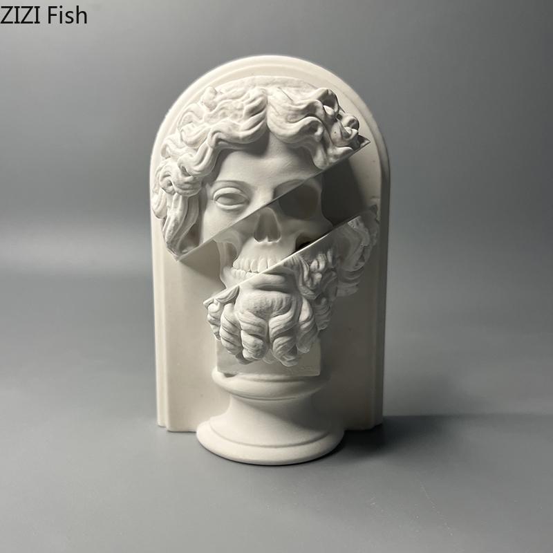 Mythical God King Zeus Plaster Statue Desk Decoration Ornaments Ancient Greek Mythology Character Sculpture Room Aesthetic Decor