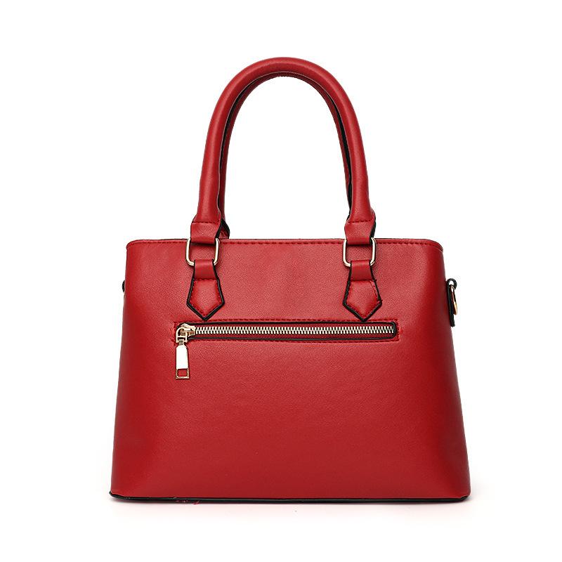 Large Capacity PU Shoulder & Crossbody Bag for Moms