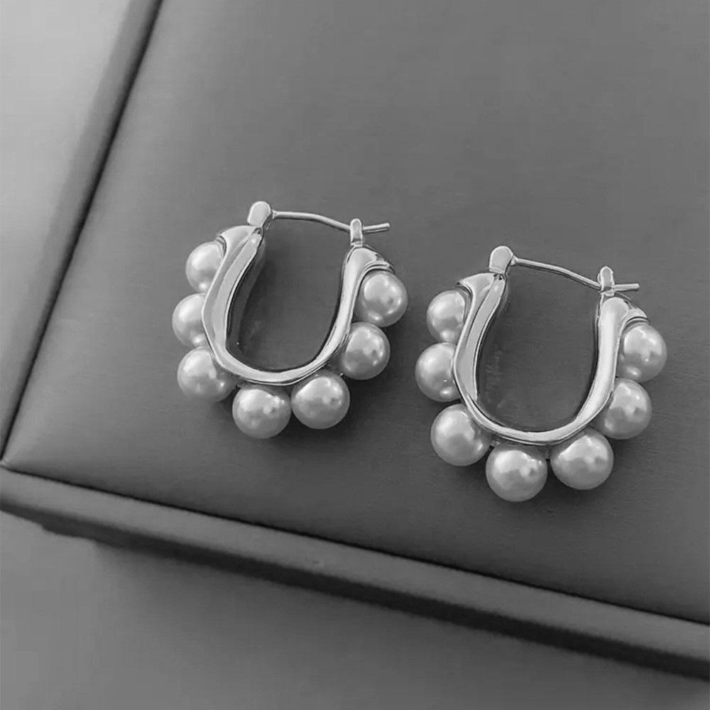 

Niche temperament French pearl earrings, simple U-shaped ear buckle versatile stud earrings серебряный