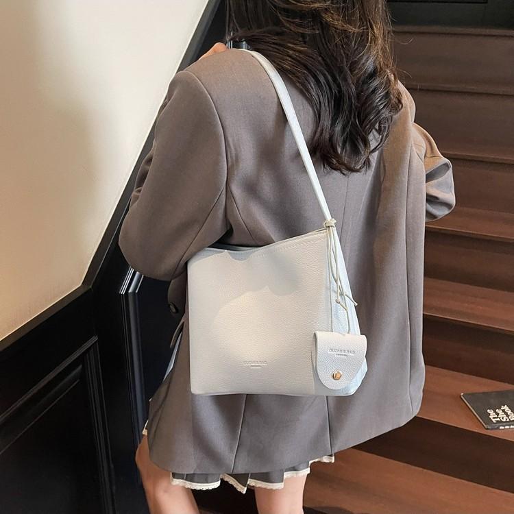 New Texture Generous Lazy Wind Underarm Women's Bag Bucket Bag Casual Small Niche Lychee Pattern Handbag
