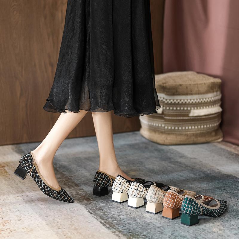 

Single shoes women s new mid-heel light mouth thick heel pointed fly-woven high-heeled woven shoes 40
