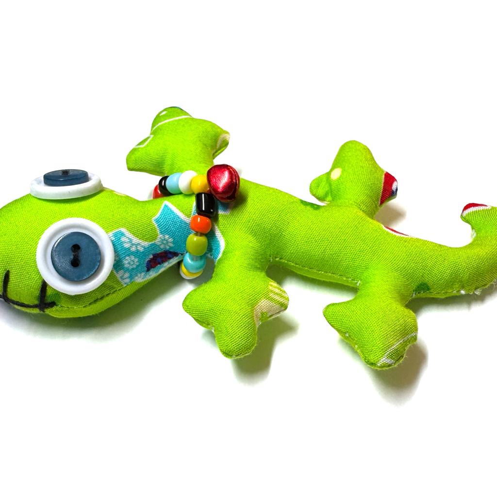 from the Thai Amulet Doll Monster Doll A protective charm doll that eats evil Color [Gift Gods] - - spirits. Random (Lizard)