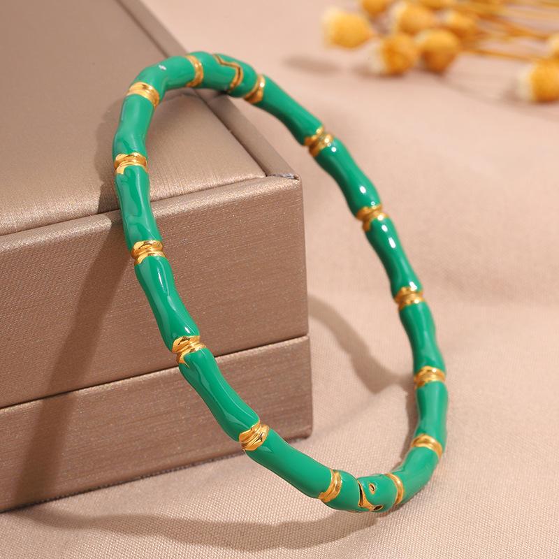 Hot-selling titanium steel bracelet, girls' high-end sense of fashion, popular light luxury in Europe and the United States, Gypsy star love diamond