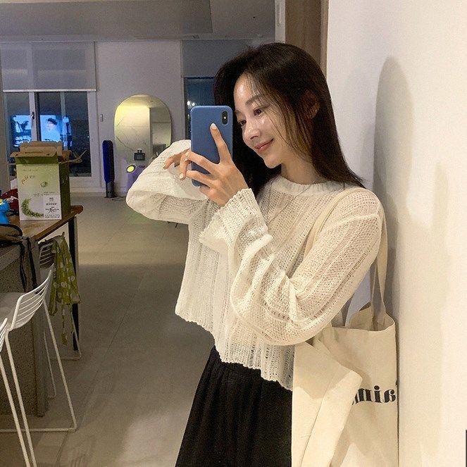 

Модный женский вязаный топ с длинными рукавами, вырезом под горло, ажурной вязкой, защитой от солнца, весна-осень, в корейском стиле, свободного ленивого кроя One size белый