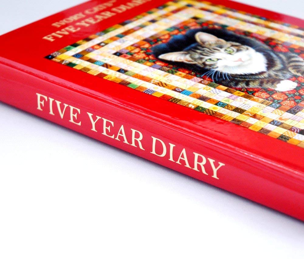 Dear Cars 5-Year Diary, Ivory Cats, No Name Engraving [Continuous Diary] 1360-G02-010