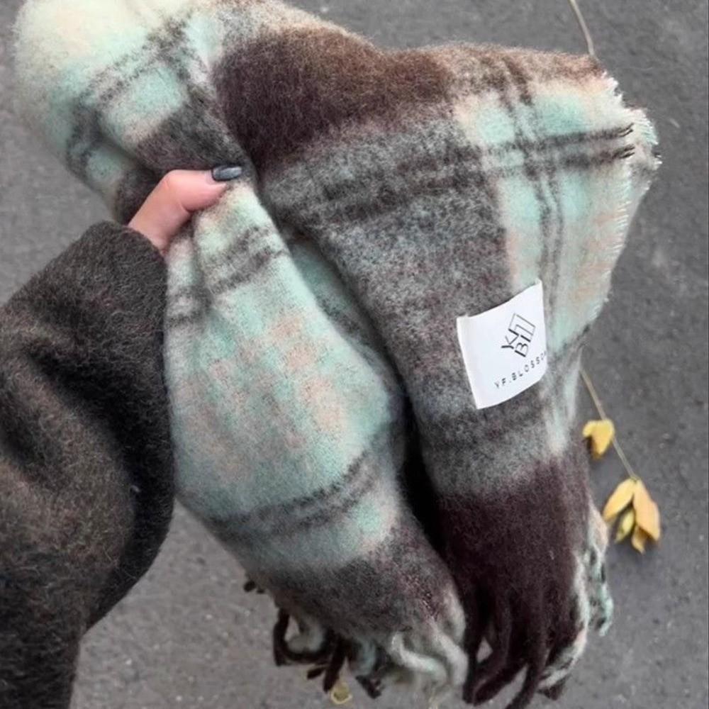 Long Tassel Winter Scarf Thicken Striped Wraps Fashion Large Shawl Women