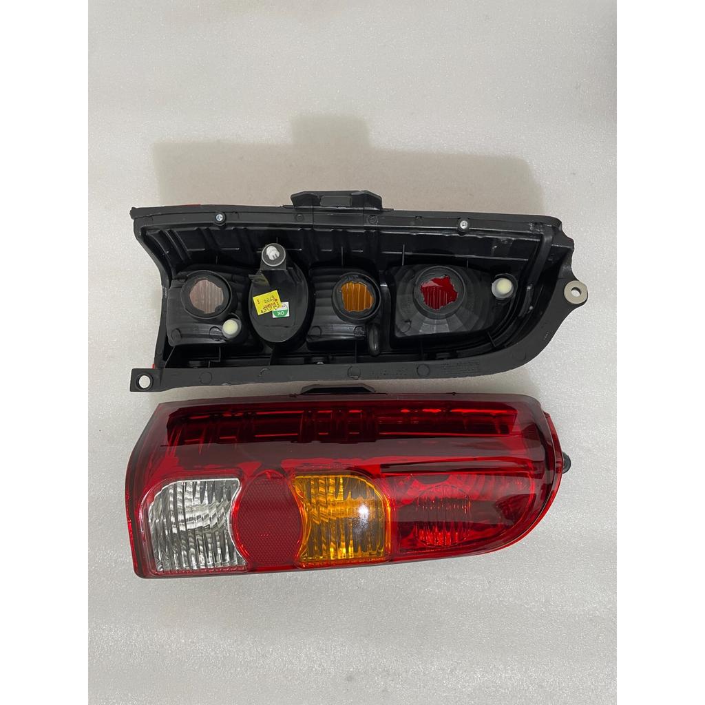 Suzuki Carry Van GA413 Rückbrems-Rücklichtsatz Links & Rechts 35650-77A00