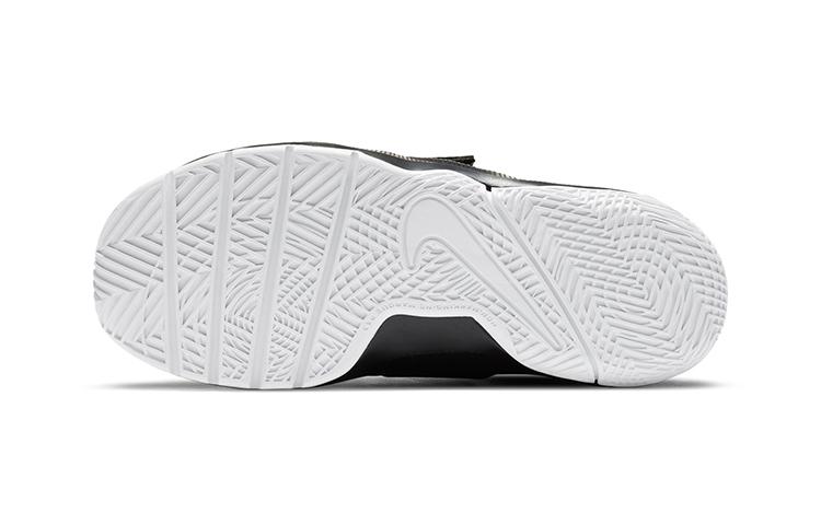 Nike Team Hustle D 8 Kids' Basketball Shoes Pre School 881942-001