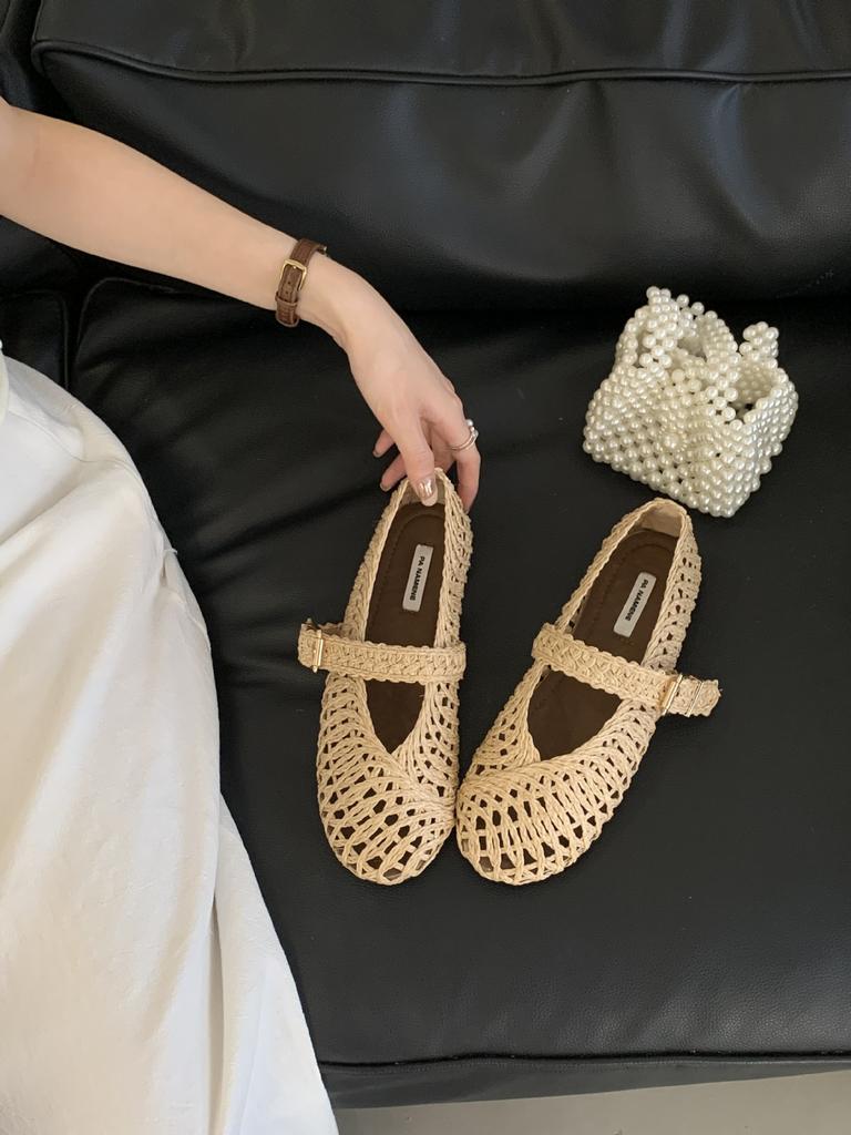 Fashion 2025 Summer New Leather Woven Women Flat Shoes Round Toe Casual Hollow Breathable Shoes Retro Temperament Women Shoes