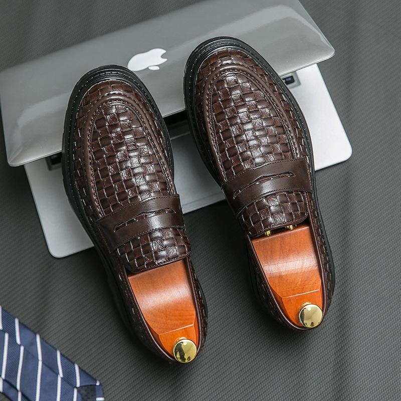 

Large size 46 men s low-top woven business casual fashion foot cover thick sole wear-resistant youth wedding small leather shoes 38