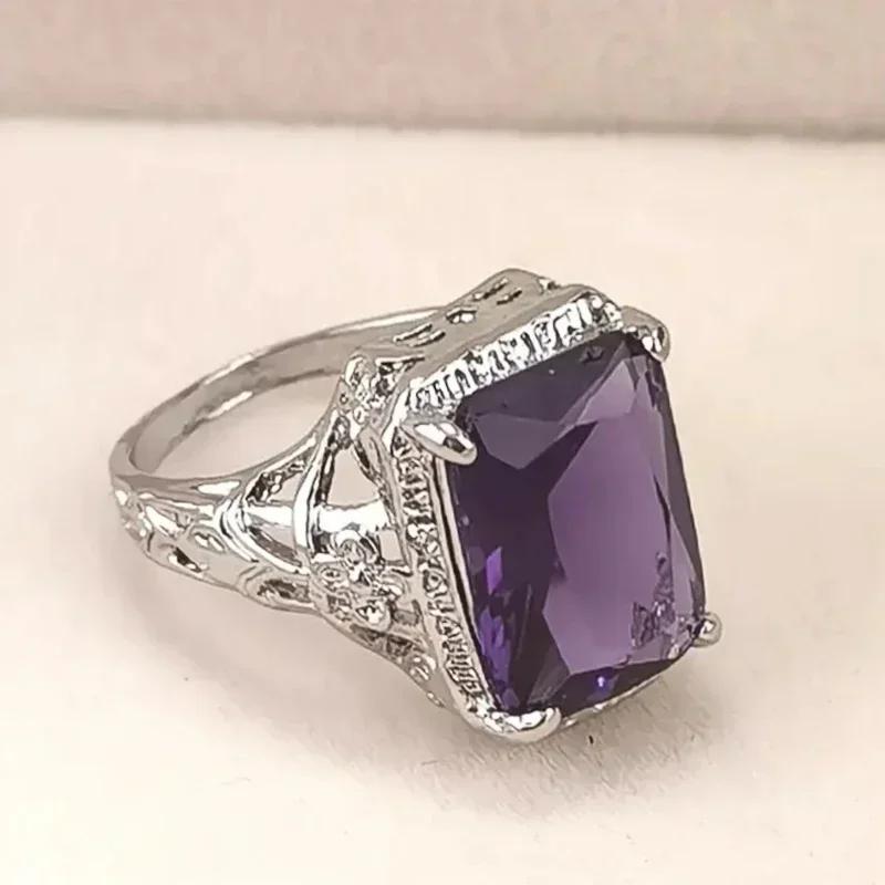 Women'S Purple Cubic Zirconia Ring With Flower Design - Fashionable Wedding Anniversary Party Jewelry Accessory