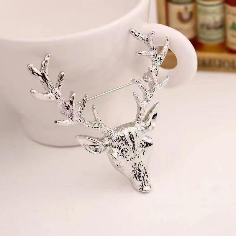 Stylish  One Deer Has You  Silver Animal Brooch – High-End Fashion Clothing Accessory