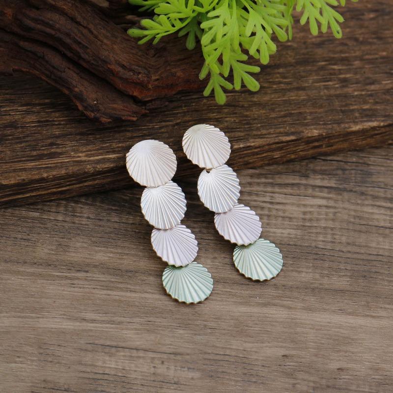 New Enamel Geometric Flower Stud Earrings Women's Fashion Simple Irregular Flower Summer Versatile Earrings