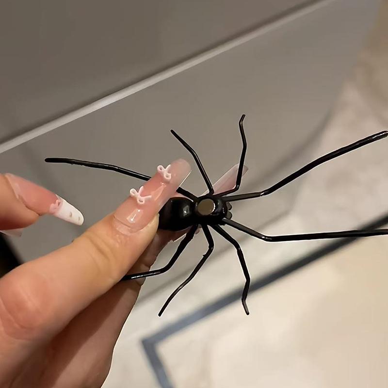 Prank Simulated Glow In The Dark Magnet Unique Cute Spider Fridge Magnet Small Size Lightweight Halloween Magnet Party Decor